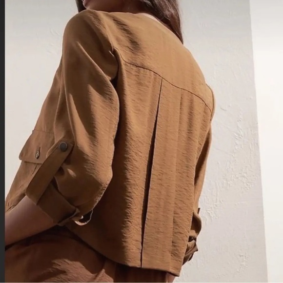 NWT Banana Republic Women’s 10 Cropped Safari Jacket Pleated Pockets - Picture 2 of 8